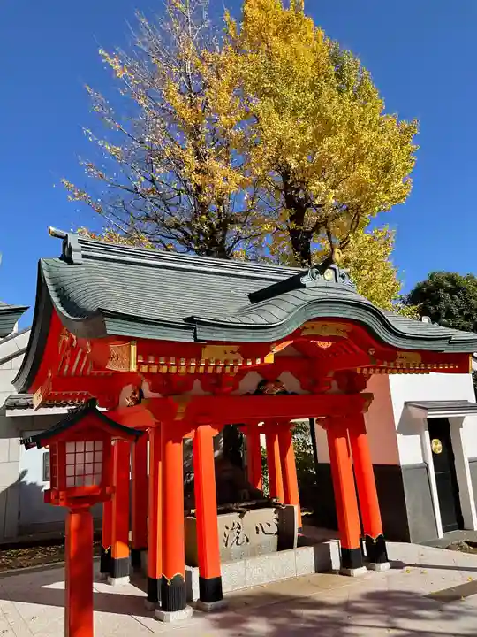 穴八幡宮の手水舎