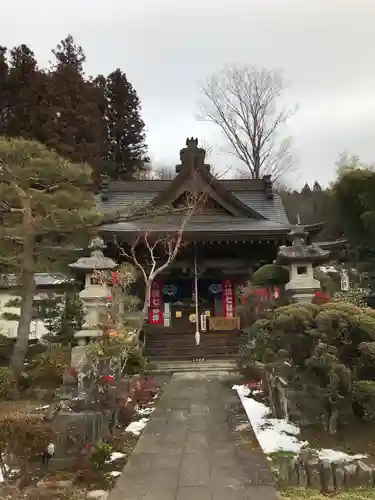 三光寺の本殿