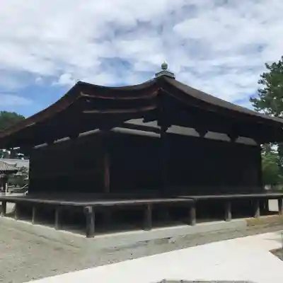 鶴林寺の本殿・本堂