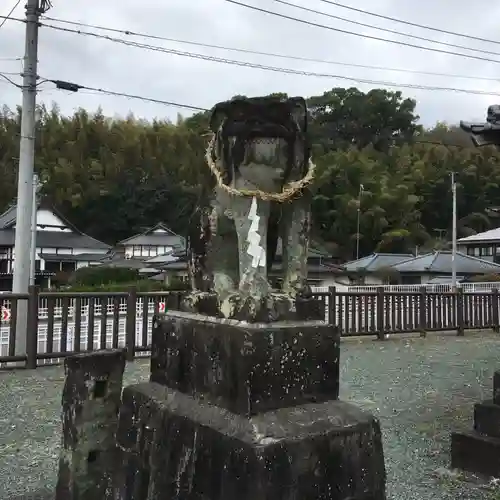  苦竹年禰神社の狛犬