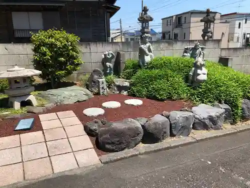 本坊峰本院の像