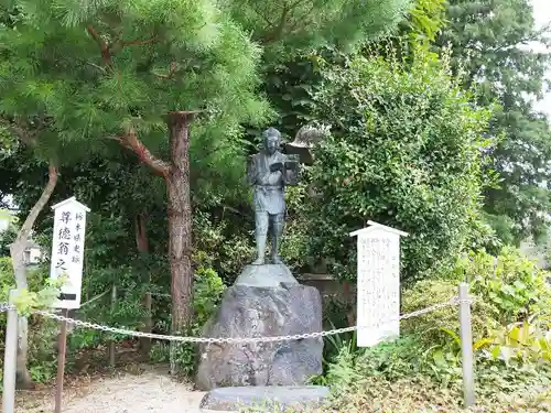 今市報徳二宮神社の像