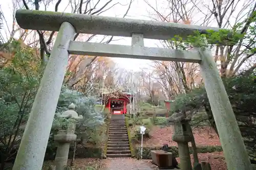 九頭龍神社本宮の鳥居