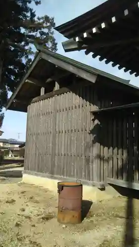 川田神社の本殿