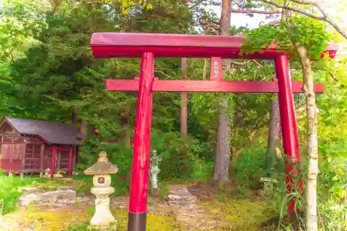 安久津八幡神社の末社