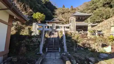 尾張高野山宗 総本山 岩屋寺の鳥居