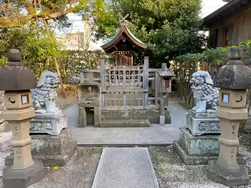 賣布神社の末社