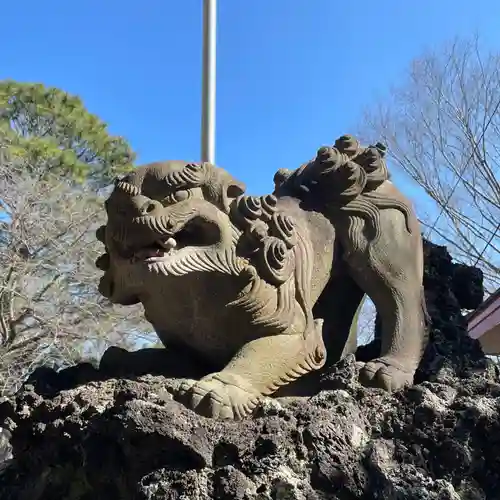 前原御嶽神社の狛犬