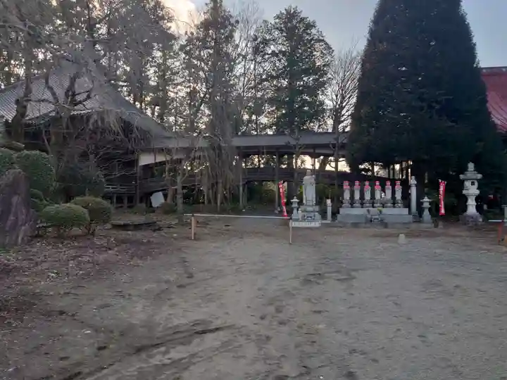 崇真寺(開運犬り切不動尊)のその他建物