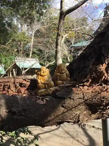 白羽神社の像