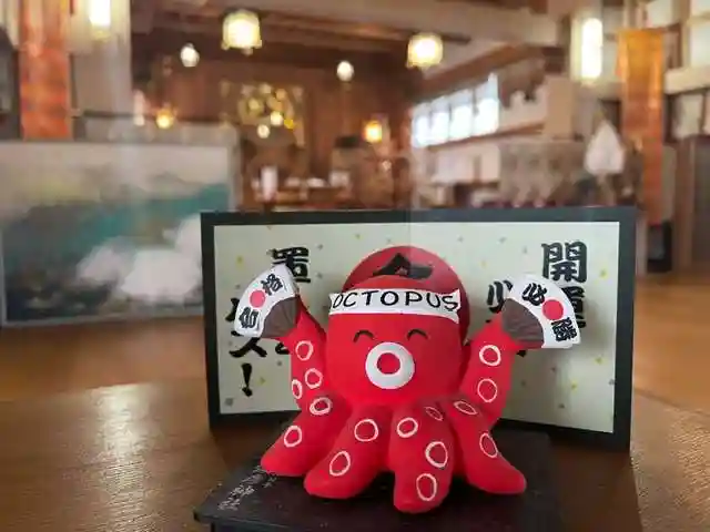 彌彦神社 (伊夜日子神社)の像