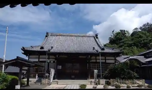 玉泉寺の本殿・本堂