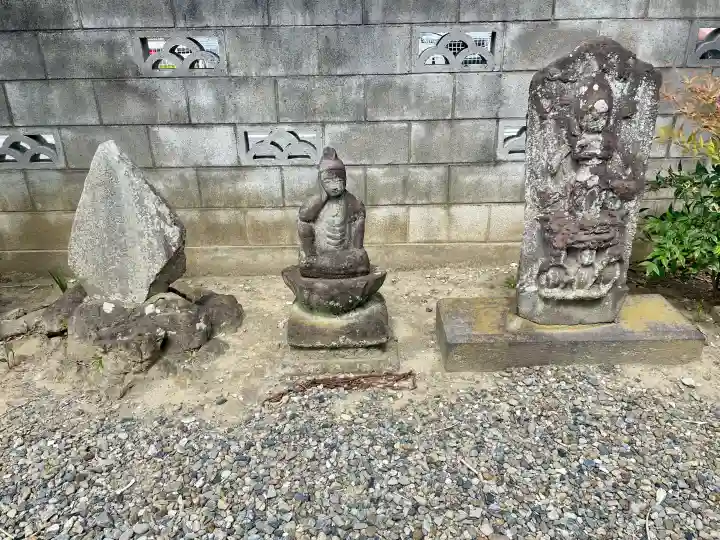 賢勝院の{uncategorized: "未分類", other: "その他", undefined: "問題あり", building: "その他建物", grave: "お墓", sacred_gate: "鳥居", guardian: "狛犬", statue: "像", buddha: "仏像", history: "歴史", nature: "自然", garden: "庭園", animal: "動物", pagoda: "塔", temizu: "手水舎", mountain_gate: "山門・神門", sanctuary: "本殿・本堂", subordinate: "末社・摂社", art: "芸術", scenery: "景色", jizo: "地蔵", ema: "絵馬", goshuin: "御朱印", omikuji: "おみくじ", items: "授与品その他", amulet: "お守り", goshuincho: "御朱印帳", eats: "食事", festival: "お祭り", votive_dance: "神楽", shichigosan: "七五三参", wedding: "結婚式", experience: "体験その他", initially: "初詣", around: "周辺", anti_infection: "感染症対策"}