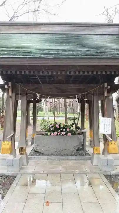 彌彦神社 (伊夜日子神社)の手水舎