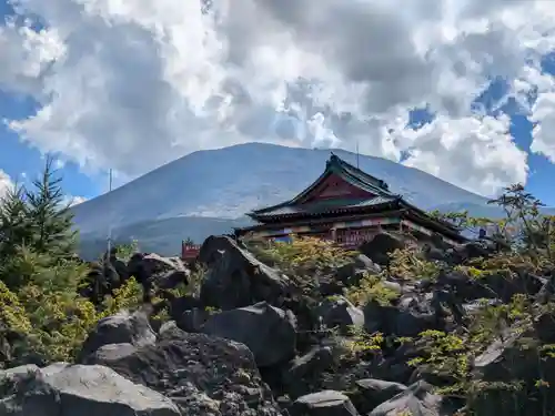 寛永寺別院浅間山観音堂 奥の院「炎観音」の景色