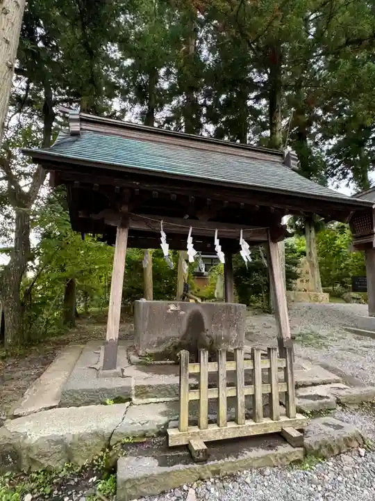 諏訪大社上社前宮(長野県)