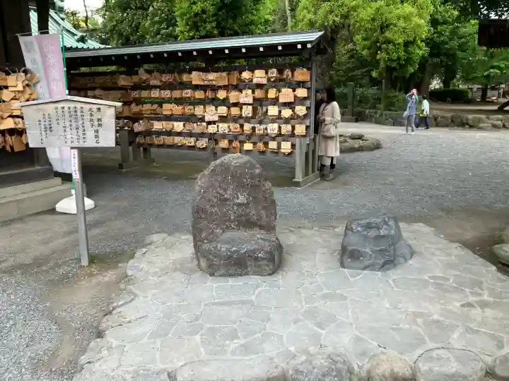 三嶋大社の{uncategorized: "未分類", other: "その他", undefined: "問題あり", building: "その他建物", grave: "お墓", sacred_gate: "鳥居", guardian: "狛犬", statue: "像", buddha: "仏像", history: "歴史", nature: "自然", garden: "庭園", animal: "動物", pagoda: "塔", temizu: "手水舎", mountain_gate: "山門・神門", sanctuary: "本殿・本堂", subordinate: "末社・摂社", art: "芸術", scenery: "景色", jizo: "地蔵", ema: "絵馬", goshuin: "御朱印", omikuji: "おみくじ", items: "授与品その他", amulet: "お守り", goshuincho: "御朱印帳", eats: "食事", festival: "お祭り", votive_dance: "神楽", shichigosan: "七五三参", wedding: "結婚式", experience: "体験その他", initially: "初詣", around: "周辺", anti_infection: "感染症対策"}