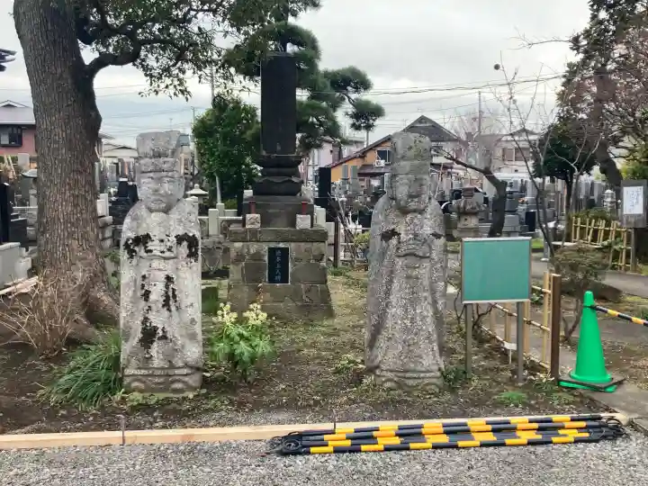 良忠寺の{uncategorized: "未分類", other: "その他", undefined: "問題あり", building: "その他建物", grave: "お墓", sacred_gate: "鳥居", guardian: "狛犬", statue: "像", buddha: "仏像", history: "歴史", nature: "自然", garden: "庭園", animal: "動物", pagoda: "塔", temizu: "手水舎", mountain_gate: "山門・神門", sanctuary: "本殿・本堂", subordinate: "末社・摂社", art: "芸術", scenery: "景色", jizo: "地蔵", ema: "絵馬", goshuin: "御朱印", omikuji: "おみくじ", items: "授与品その他", amulet: "お守り", goshuincho: "御朱印帳", eats: "食事", festival: "お祭り", votive_dance: "神楽", shichigosan: "七五三参", wedding: "結婚式", experience: "体験その他", initially: "初詣", around: "周辺", anti_infection: "感染症対策"}