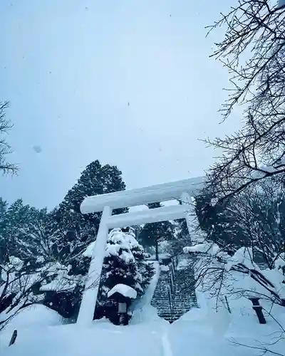 土津神社｜こどもと出世の神さまの鳥居