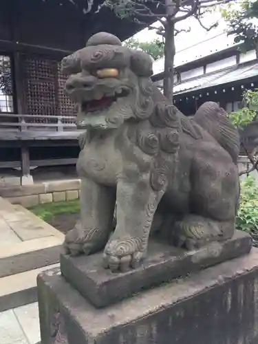 白山神社の狛犬