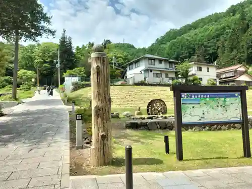 諏訪大社上社前宮(長野県)