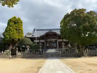 室津八幡神社の{uncategorized: "未分類", other: "その他", undefined: "問題あり", building: "その他建物", grave: "お墓", sacred_gate: "鳥居", guardian: "狛犬", statue: "像", buddha: "仏像", history: "歴史", nature: "自然", garden: "庭園", animal: "動物", pagoda: "塔", temizu: "手水舎", mountain_gate: "山門・神門", sanctuary: "本殿・本堂", subordinate: "末社・摂社", art: "芸術", scenery: "景色", jizo: "地蔵", ema: "絵馬", goshuin: "御朱印", omikuji: "おみくじ", items: "授与品その他", amulet: "お守り", goshuincho: "御朱印帳", eats: "食事", festival: "お祭り", votive_dance: "神楽", shichigosan: "七五三参", wedding: "結婚式", experience: "体験その他", initially: "初詣", around: "周辺", anti_infection: "感染症対策"}