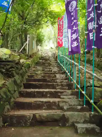 一乗寺の{uncategorized: "未分類", other: "その他", undefined: "問題あり", building: "その他建物", grave: "お墓", sacred_gate: "鳥居", guardian: "狛犬", statue: "像", buddha: "仏像", history: "歴史", nature: "自然", garden: "庭園", animal: "動物", pagoda: "塔", temizu: "手水舎", mountain_gate: "山門・神門", sanctuary: "本殿・本堂", subordinate: "末社・摂社", art: "芸術", scenery: "景色", jizo: "地蔵", ema: "絵馬", goshuin: "御朱印", omikuji: "おみくじ", items: "授与品その他", amulet: "お守り", goshuincho: "御朱印帳", eats: "食事", festival: "お祭り", votive_dance: "神楽", shichigosan: "七五三参", wedding: "結婚式", experience: "体験その他", initially: "初詣", around: "周辺", anti_infection: "感染症対策"}
