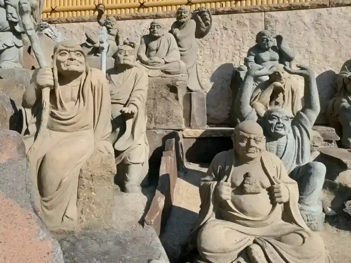 無量寺の{uncategorized: "未分類", other: "その他", undefined: "問題あり", building: "その他建物", grave: "お墓", sacred_gate: "鳥居", guardian: "狛犬", statue: "像", buddha: "仏像", history: "歴史", nature: "自然", garden: "庭園", animal: "動物", pagoda: "塔", temizu: "手水舎", mountain_gate: "山門・神門", sanctuary: "本殿・本堂", subordinate: "末社・摂社", art: "芸術", scenery: "景色", jizo: "地蔵", ema: "絵馬", goshuin: "御朱印", omikuji: "おみくじ", items: "授与品その他", amulet: "お守り", goshuincho: "御朱印帳", eats: "食事", festival: "お祭り", votive_dance: "神楽", shichigosan: "七五三参", wedding: "結婚式", experience: "体験その他", initially: "初詣", around: "周辺", anti_infection: "感染症対策"}