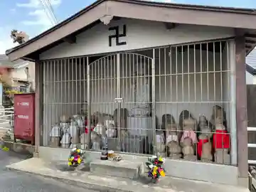 地蔵尊(本山北町1)の本殿・本堂