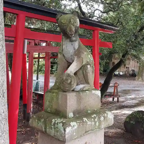 美濃輪稲荷神社の狛犬