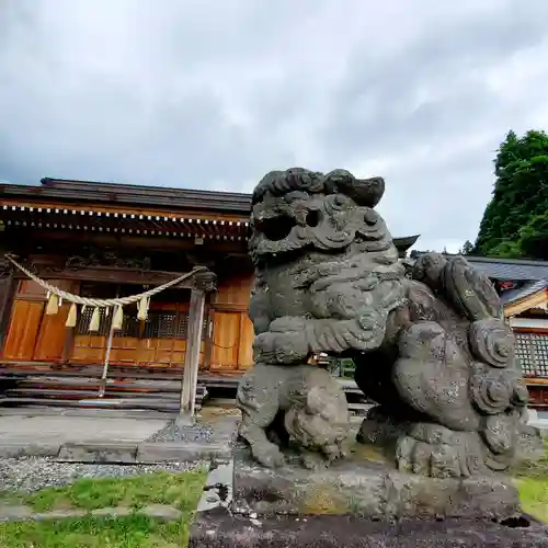 磐梯神社の狛犬