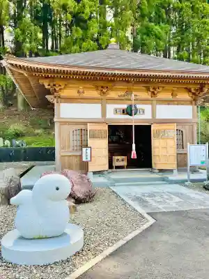 江畔寺の{uncategorized: "未分類", other: "その他", undefined: "問題あり", building: "その他建物", grave: "お墓", sacred_gate: "鳥居", guardian: "狛犬", statue: "像", buddha: "仏像", history: "歴史", nature: "自然", garden: "庭園", animal: "動物", pagoda: "塔", temizu: "手水舎", mountain_gate: "山門・神門", sanctuary: "本殿・本堂", subordinate: "末社・摂社", art: "芸術", scenery: "景色", jizo: "地蔵", ema: "絵馬", goshuin: "御朱印", omikuji: "おみくじ", items: "授与品その他", amulet: "お守り", goshuincho: "御朱印帳", eats: "食事", festival: "お祭り", votive_dance: "神楽", shichigosan: "七五三参", wedding: "結婚式", experience: "体験その他", initially: "初詣", around: "周辺", anti_infection: "感染症対策"}