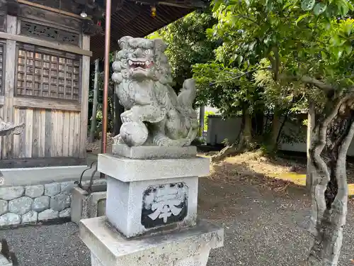 八幡社の狛犬