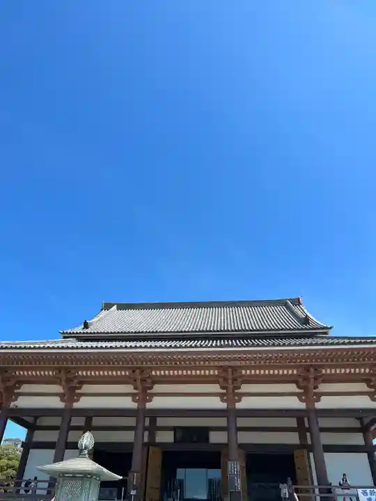 西新井大師総持寺の本殿・本堂