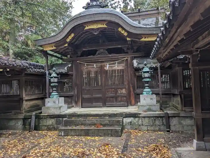 八幡神社の本殿・本堂
