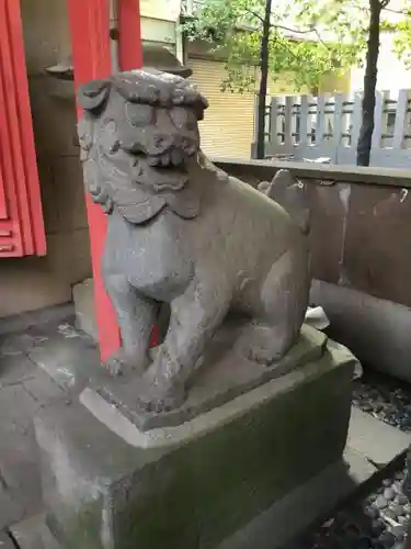 天白稲荷神社の狛犬