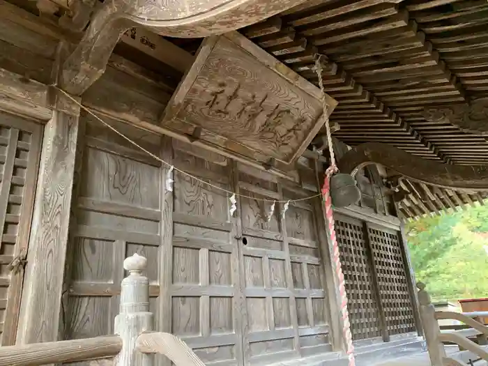 巻堀神社の本殿
