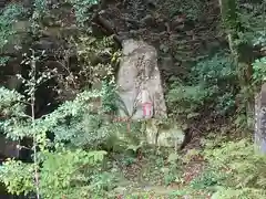 猿投神社の像