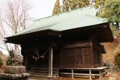 三輪神社の本殿・本堂