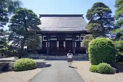 善行寺の本殿・本堂