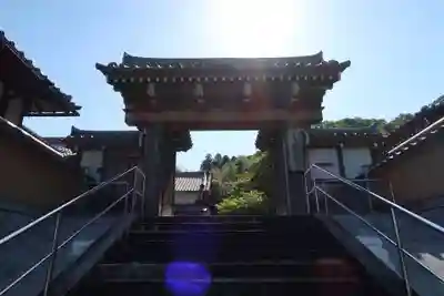 常念寺の山門・神門