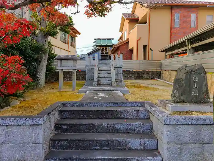 白山社(高台寺町)の本殿・本堂
