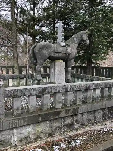 那須温泉神社の{uncategorized: "未分類", other: "その他", undefined: "問題あり", building: "その他建物", grave: "お墓", sacred_gate: "鳥居", guardian: "狛犬", statue: "像", buddha: "仏像", history: "歴史", nature: "自然", garden: "庭園", animal: "動物", pagoda: "塔", temizu: "手水舎", mountain_gate: "山門・神門", sanctuary: "本殿・本堂", subordinate: "末社・摂社", art: "芸術", scenery: "景色", jizo: "地蔵", ema: "絵馬", goshuin: "御朱印", omikuji: "おみくじ", items: "授与品その他", amulet: "お守り", goshuincho: "御朱印帳", eats: "食事", festival: "お祭り", votive_dance: "神楽", shichigosan: "七五三参", wedding: "結婚式", experience: "体験その他", initially: "初詣", around: "周辺", anti_infection: "感染症対策"}
