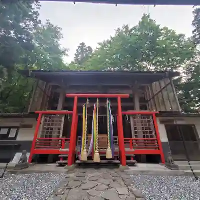 諏訪神社の本殿・本堂
