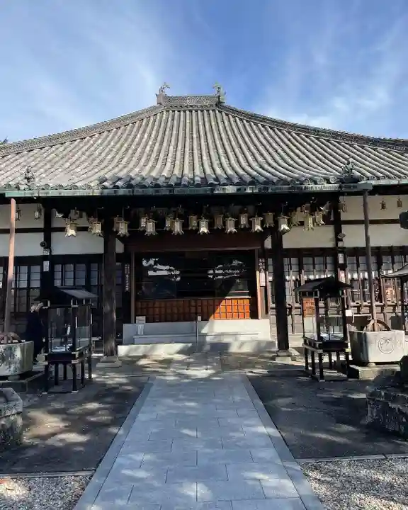 八事山 興正寺の本殿・本堂