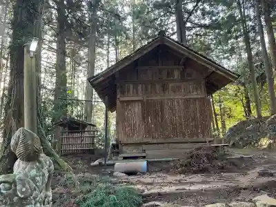 温泉神社の{uncategorized: "未分類", other: "その他", undefined: "問題あり", building: "その他建物", grave: "お墓", sacred_gate: "鳥居", guardian: "狛犬", statue: "像", buddha: "仏像", history: "歴史", nature: "自然", garden: "庭園", animal: "動物", pagoda: "塔", temizu: "手水舎", mountain_gate: "山門・神門", sanctuary: "本殿・本堂", subordinate: "末社・摂社", art: "芸術", scenery: "景色", jizo: "地蔵", ema: "絵馬", goshuin: "御朱印", omikuji: "おみくじ", items: "授与品その他", amulet: "お守り", goshuincho: "御朱印帳", eats: "食事", festival: "お祭り", votive_dance: "神楽", shichigosan: "七五三参", wedding: "結婚式", experience: "体験その他", initially: "初詣", around: "周辺", anti_infection: "感染症対策"}