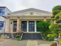 覚岸寺の本殿・本堂