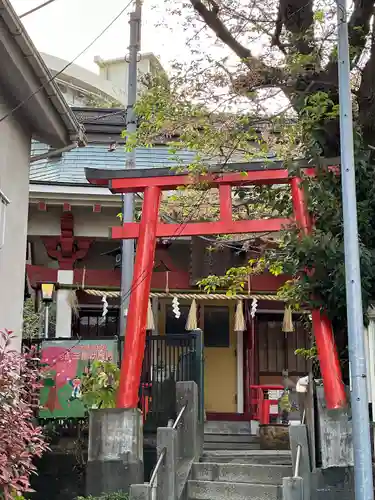 堀之内稲荷神社の鳥居