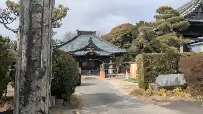 願成寺の{uncategorized: "未分類", other: "その他", undefined: "問題あり", building: "その他建物", grave: "お墓", sacred_gate: "鳥居", guardian: "狛犬", statue: "像", buddha: "仏像", history: "歴史", nature: "自然", garden: "庭園", animal: "動物", pagoda: "塔", temizu: "手水舎", mountain_gate: "山門・神門", sanctuary: "本殿・本堂", subordinate: "末社・摂社", art: "芸術", scenery: "景色", jizo: "地蔵", ema: "絵馬", goshuin: "御朱印", omikuji: "おみくじ", items: "授与品その他", amulet: "お守り", goshuincho: "御朱印帳", eats: "食事", festival: "お祭り", votive_dance: "神楽", shichigosan: "七五三参", wedding: "結婚式", experience: "体験その他", initially: "初詣", around: "周辺", anti_infection: "感染症対策"}