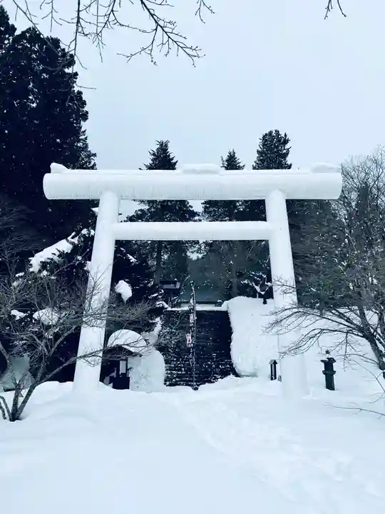 土津神社|こどもと出世の神さまの鳥居